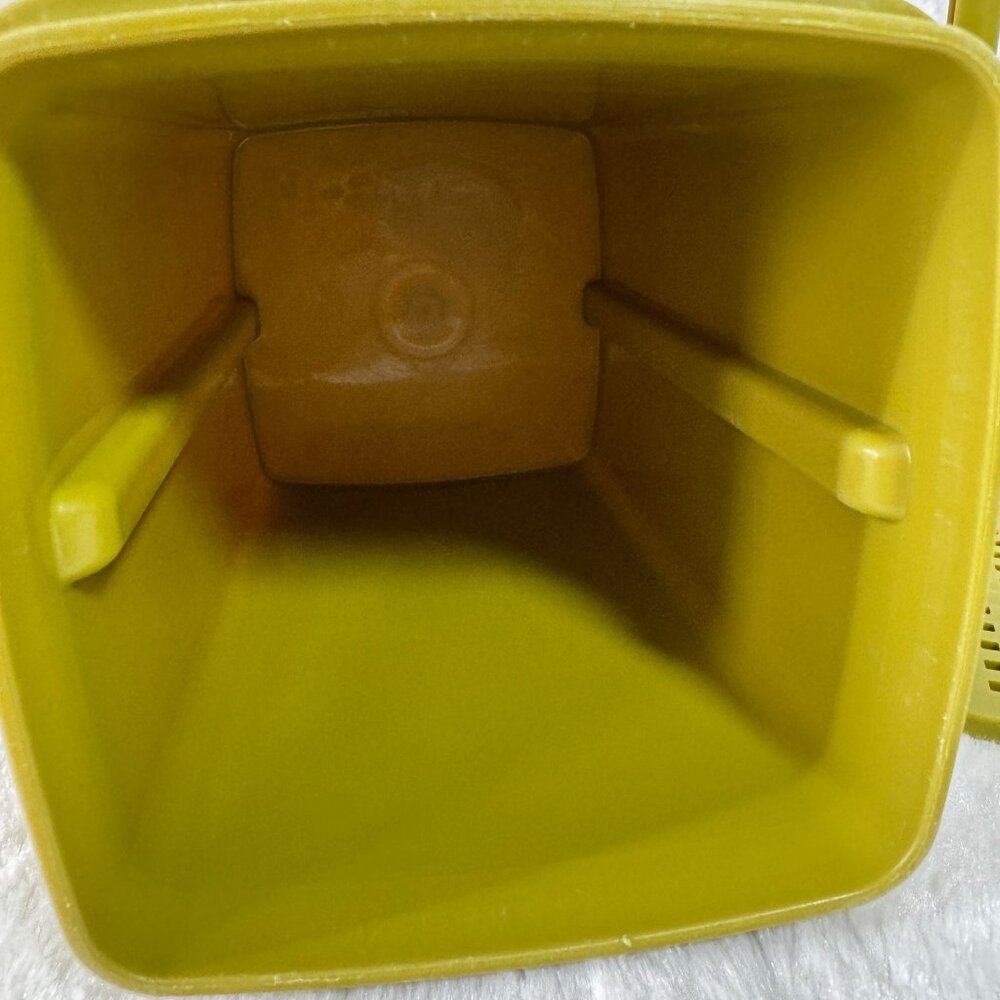 Vintage Tupperware Pick A Deli Small 1L Pickle Keeper Avocado Green 3 Piece 1330 - Picture 5 of 6